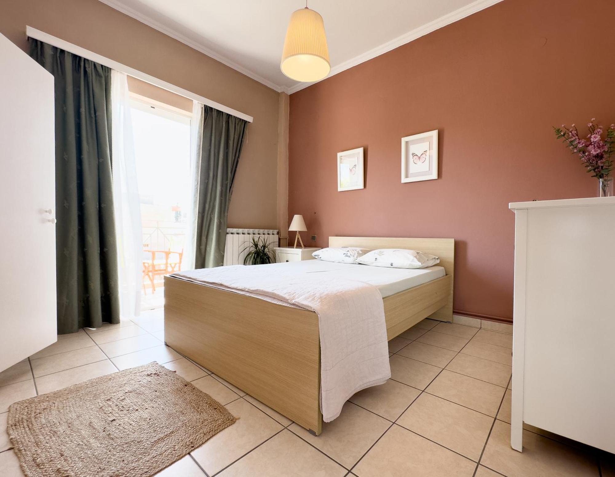 Spacious & Bright Flat With Balcony Lávrion Extérieur photo